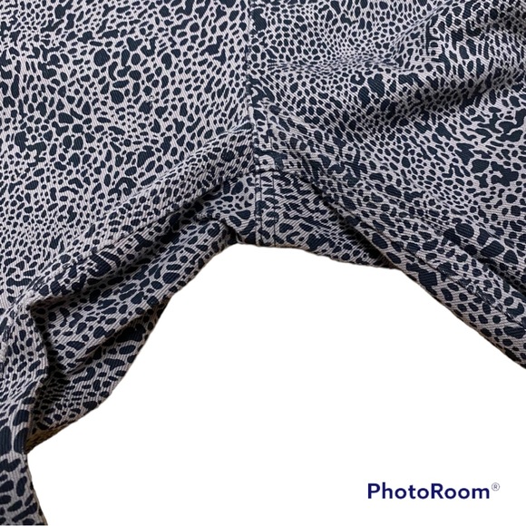 Spanx | EUC small jean-ish ankle leggings desert dot print - Picture 5 of 10